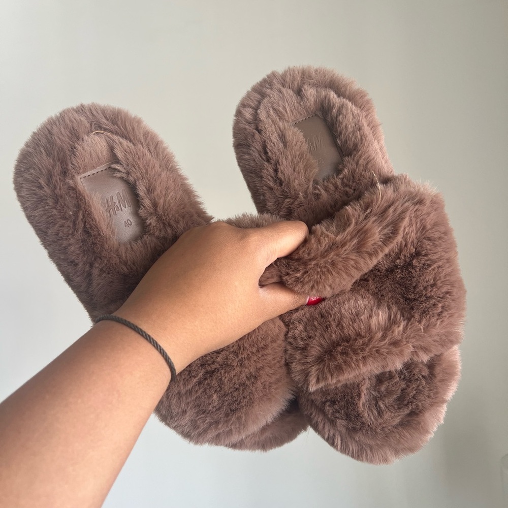 H&M Plush Faux Fur Tan Slippers